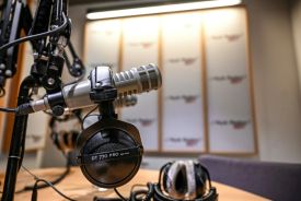 Artificial intelligence is ushering in mass-made podcasts, a world without studios and microphones where virtual hosts are doing the talking